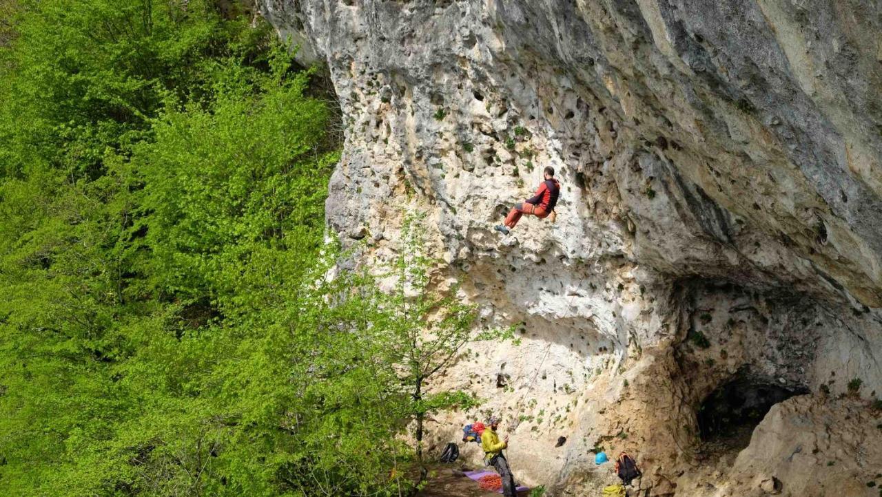 Campsite Sveri Adventure Camp Chiatura